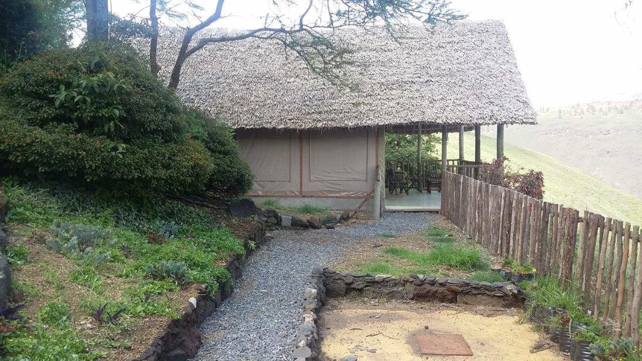 Maili Saba Camp Villa Nakuru Kültér fotó