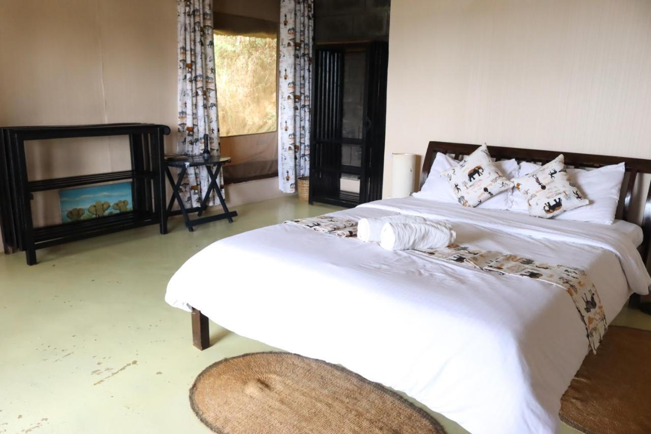 Maili Saba Camp Villa Nakuru Kültér fotó