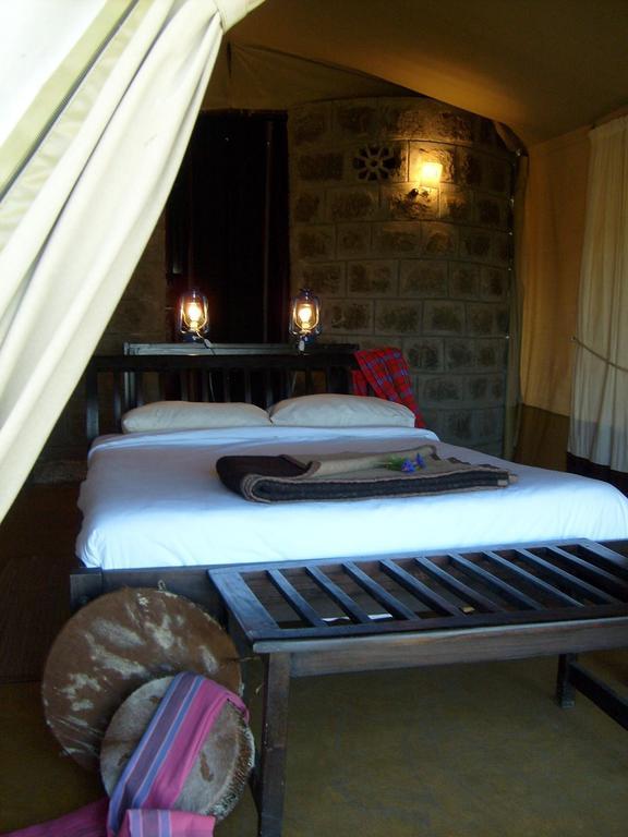 Maili Saba Camp Villa Nakuru Szoba fotó